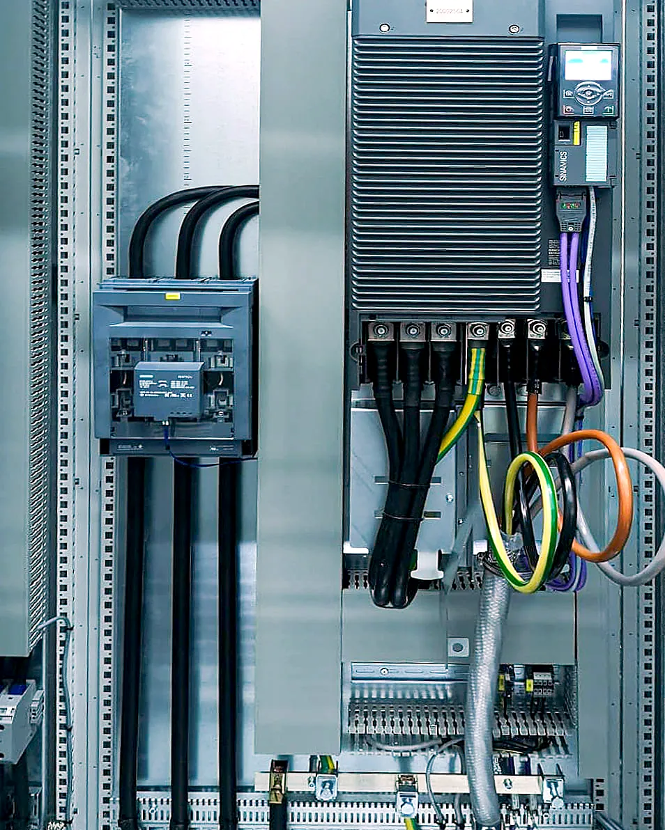 Antriebstechnik mit Frequenzumrichtern – Salvus Elektrotechnik