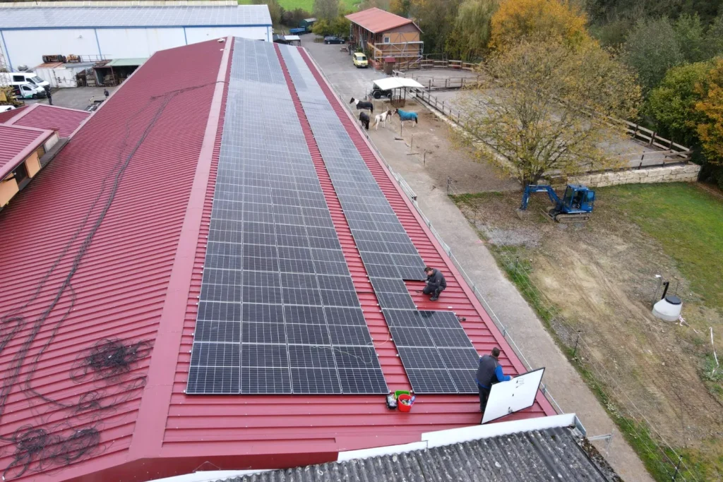 Photovoltaik-Montage – Salvus Elektrotechnik